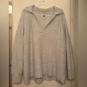 American Eagle V-neck Sweater